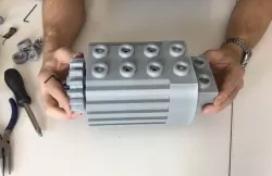 Modified 5 x scale (Building Block) Technic Motor 870