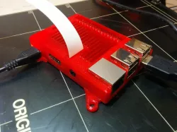Raspberry Pi Snug Case with 75mm VESA Mounts