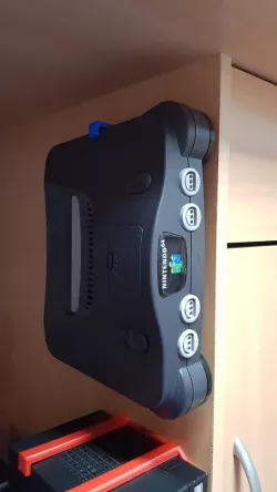 Simple N64 Wall Mount