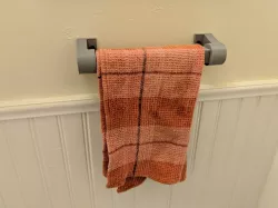 Simple Towel Rack with Bar