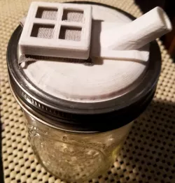 Airbrush Cleaning Pot