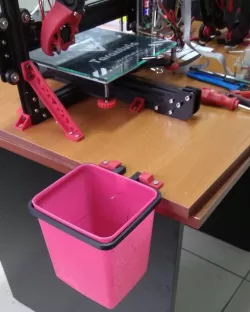 Filament garbage bin holder