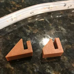 HUE Lightstrip clips / hangers