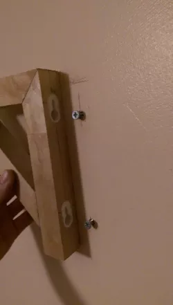 key hole bracket