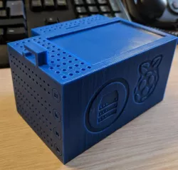 Raspberry Pi 3, Pi 2, and Model B+ case with slots 2,5" HDD