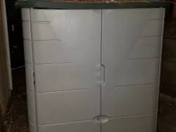 RubberMaid shed latch