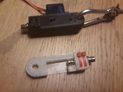 Servo Operated Bungee Release Key Chain