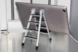 Two color phone holder ladder.