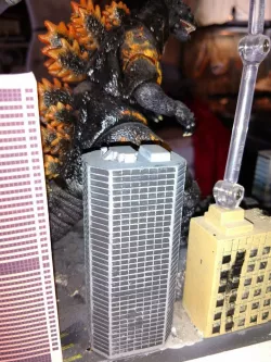 1:500th scale building for 7" Godzilla Heisi era