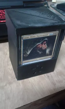 Commander Deck Box with General Slot 