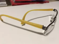  Leg of glasses
