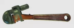 Monkey Wrench like in Bioshock