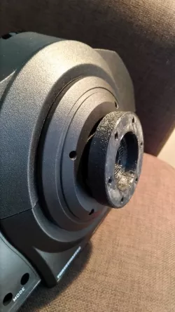 Thrustmaster T-series Quickrelease thing