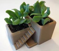 Villa Desk Plant Pot