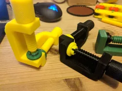 Corner clamp