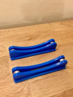 Filament spool guide