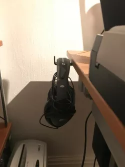 Headset hook for desk