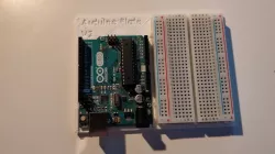 Minimalistic Arduino Plate for UNO and Breadboard