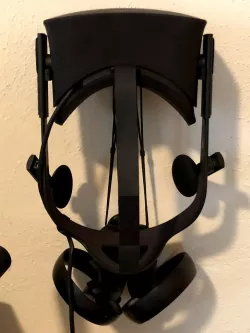 Oculus Rift Wall Mount
