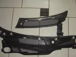 Renault Megane I Wiper Cover Wind Deflector clips  7700834097