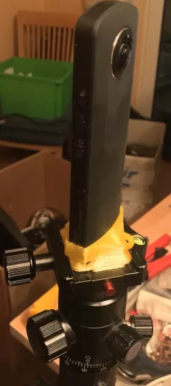 Ricoh Theta S / Theta V Arca and Peak Design Clip mount