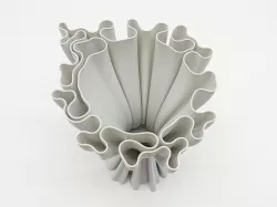 Wavy vase