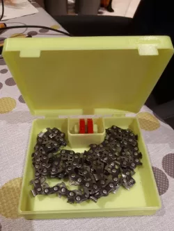 chainsaw chain box 