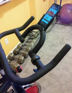 Indoor Cycling Spin bike Phone holder (Pixel 2 XL)