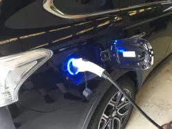 Mitsubishi Outlander PHEV Charger Light Mod