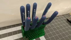 Tronex Pliers Desk Holder