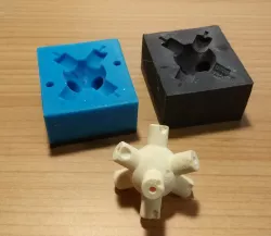 Casted 8-axis cube core