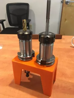 Cat 40 Desk Holder