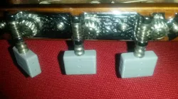 Guitar tuner knob