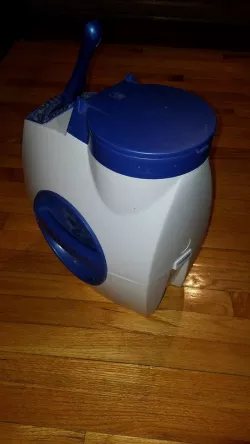 Kitty LItter Locker bag slitter