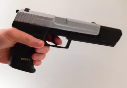 Prop Lara Croft Gun