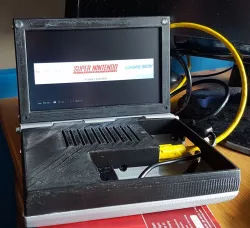 Raspberry Pi Case with Screen
