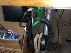 SoundBlaster E1 Headphone Hook