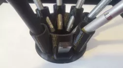 Stationary Holder | Holds up to 7 pens/pencils + ONE USB |