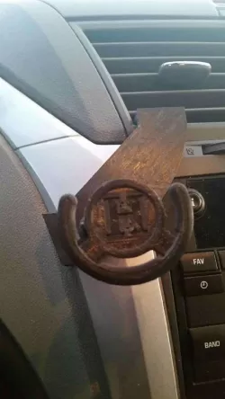 Traverse_Pop_Socket_Mount