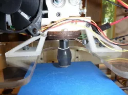 Short Printable Extruder Holder for Brutstruder on MakerBot