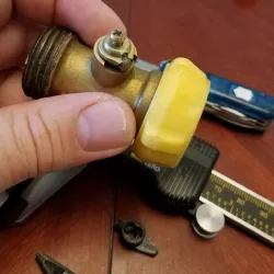Replacement garden hose valve handle
