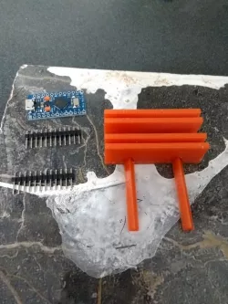 Single row pin (male/female) solder helper
