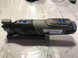 Support Dremel 8200