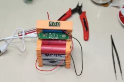 22.7mm x 10.1mm voltmeter bracket for 18650 batteries