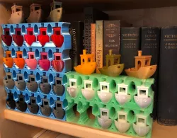 #3DBenchy Dry Dock Display Stand