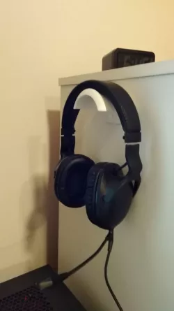 Headphone stand - wall