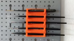 Horizontal Brush Holder for Metric Pegboards
