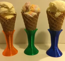 Ice cream cone holder/stand 