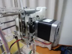  idbox! extruder enhanced arm  "Beetle"