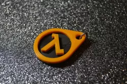 Lambda half-life keychain